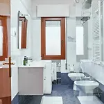 Διαμέρισμα Rossi Free Parking