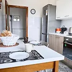 Διαμέρισμα Rossi Free Parking