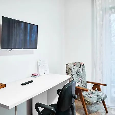 Rossi Free Parking Apartmán *